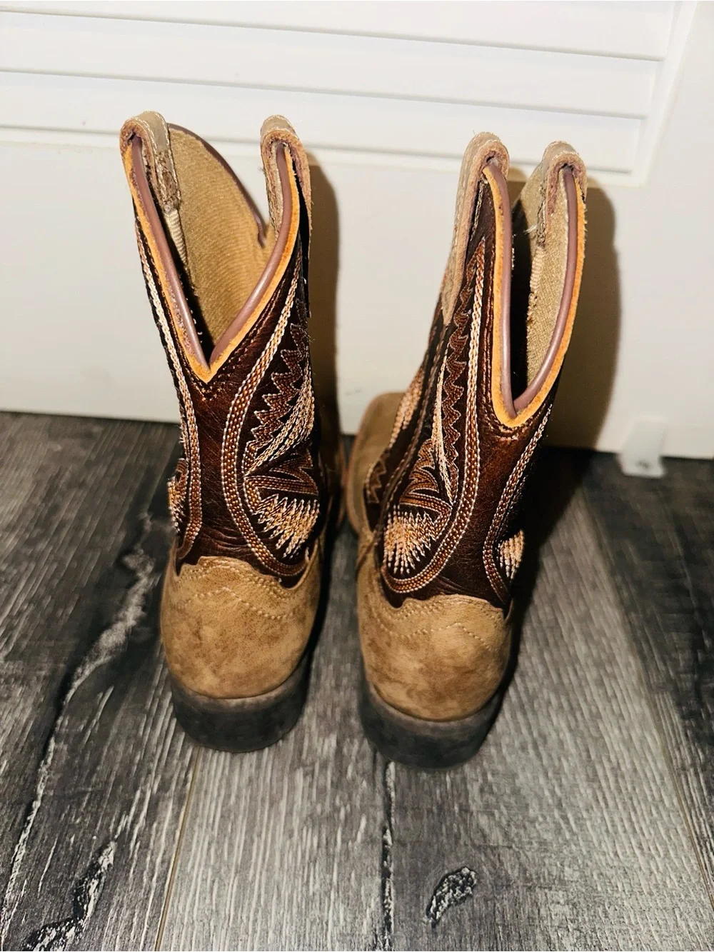 Ariat pre owned